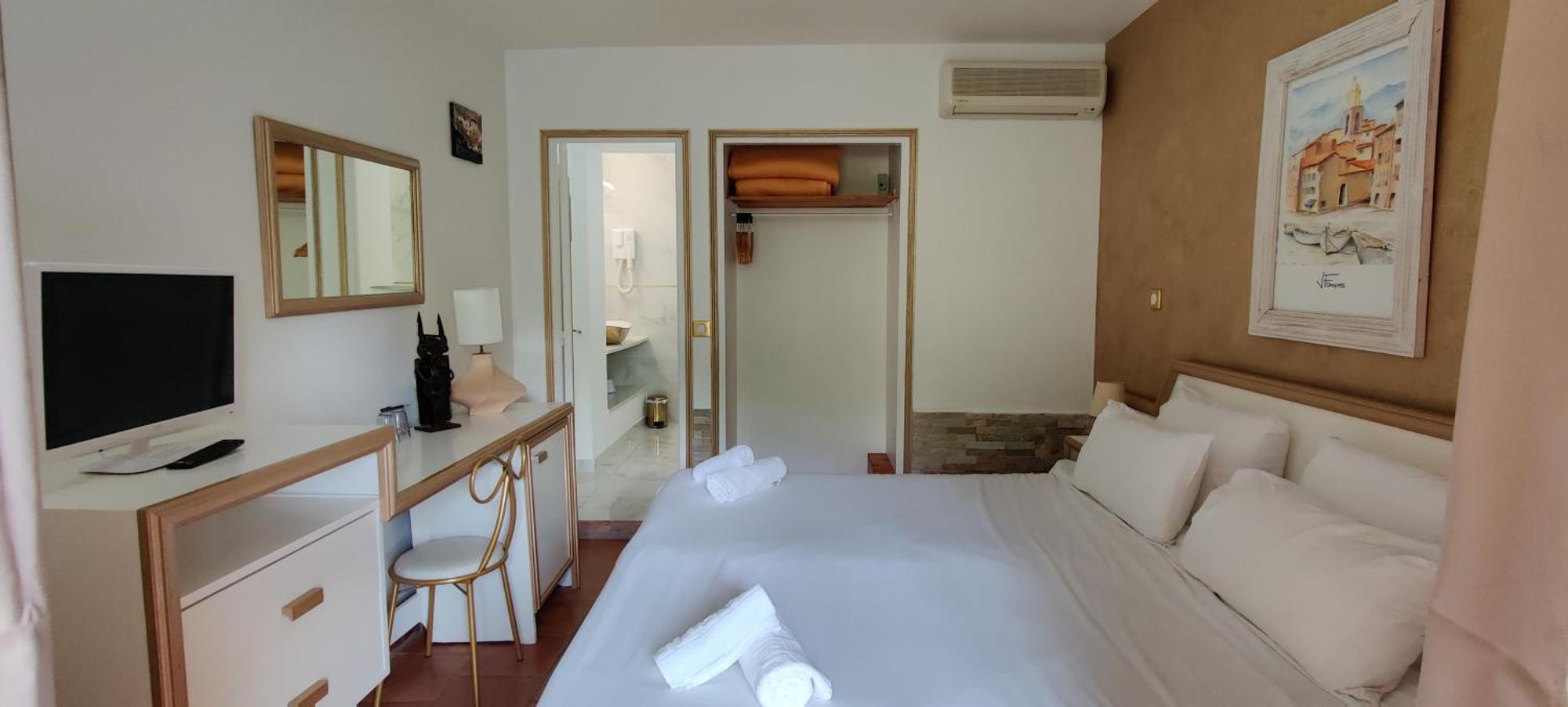 Hotel Athenopolis Grimaud